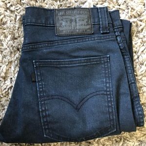 Men’s, dark wash Levi Jeans 511 (slim fit)